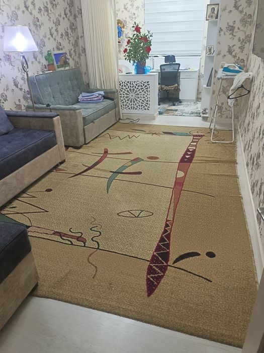 Ковёр Турция продаю в очень хорошем состоянии