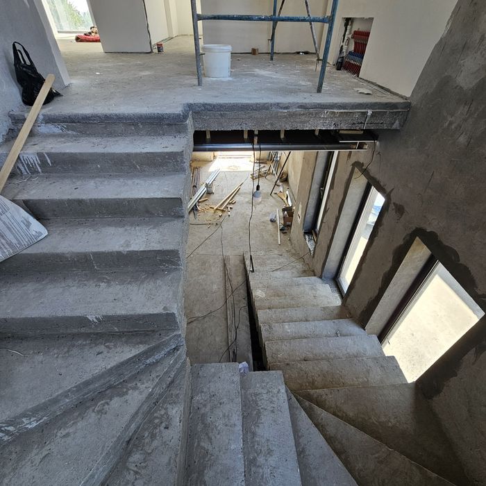 Ул.Шуртепа Луначарский!! 1,5 соток 5 ком. 3 уровня. Евро махалла!!!