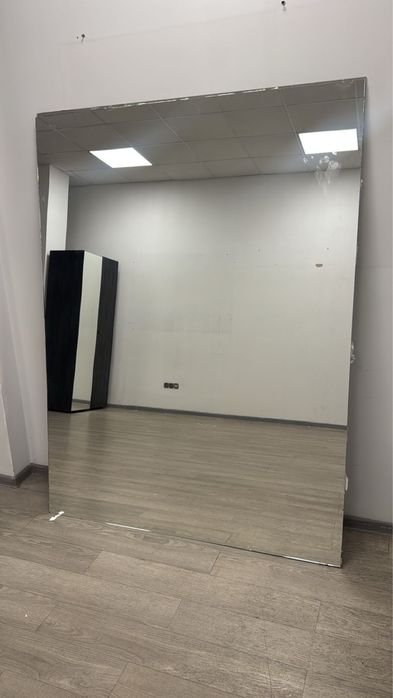 Зеркало настенное большое