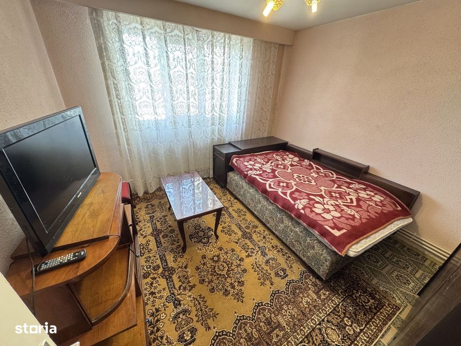 Apartament 3 camere zona Cet cu Centrala