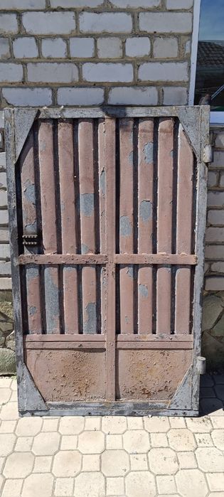 Продам ворота железные