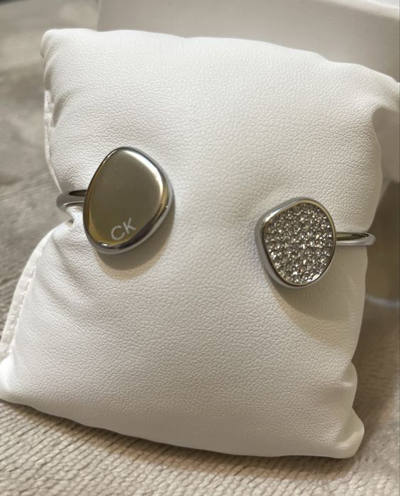 Стилна дамска гривна Calvin Klein