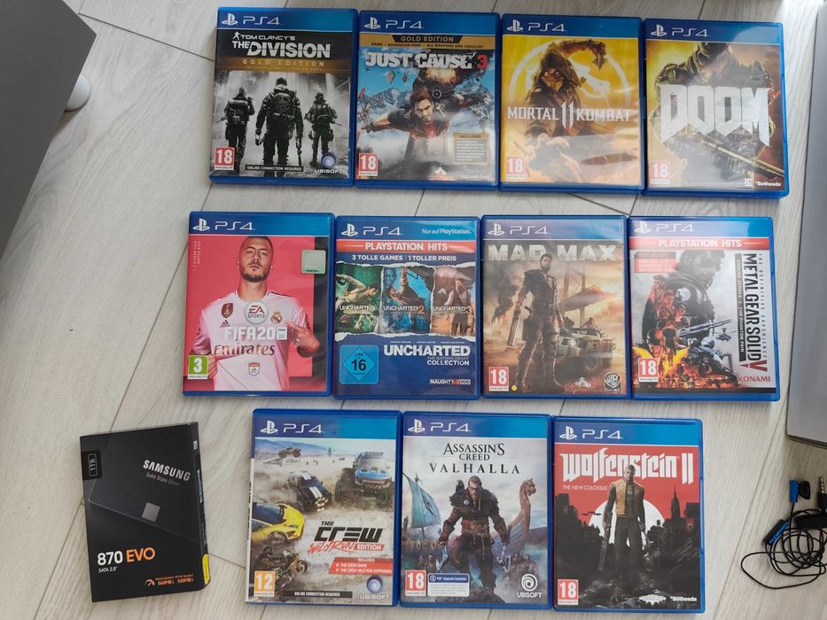 PlayStation 4 Pro Full box-11jocuri+3controllere +casti+ssd 870 EVO