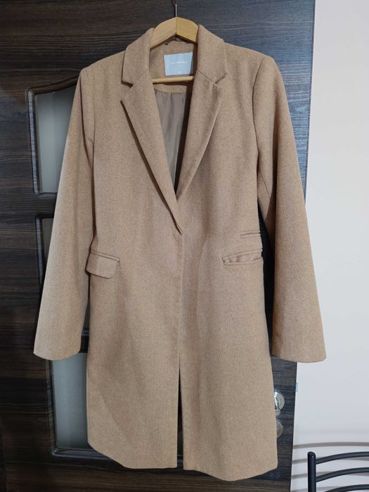 Бежово палто, полиестер