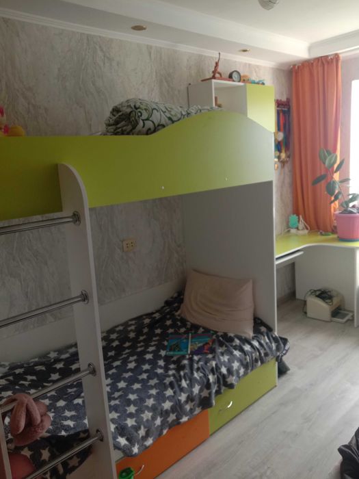 Продам детскую стенку