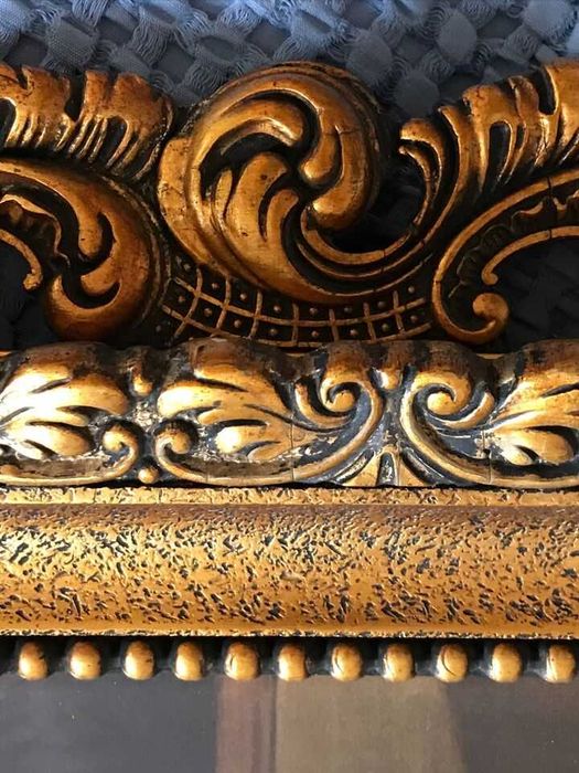 разкошна голяма позлатена рамка масивно дърво