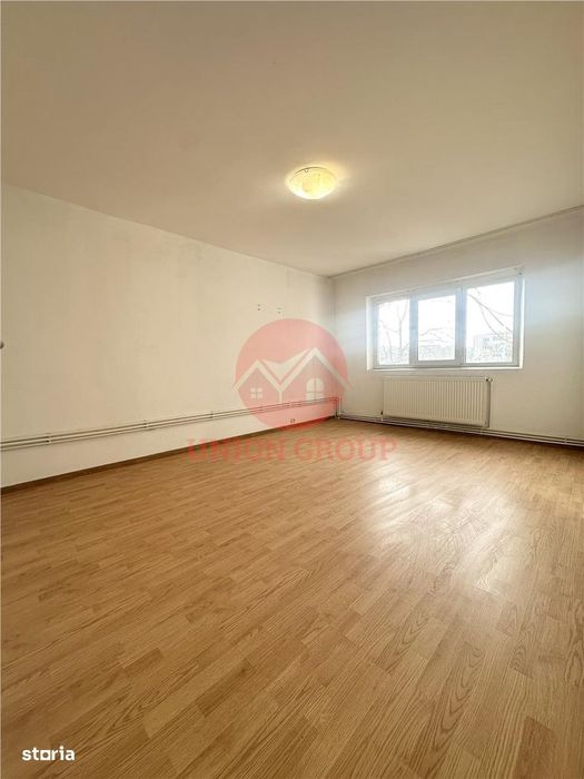 Apartament 4 Camere Decomandat, Etaj 2, Zona KM 4-5