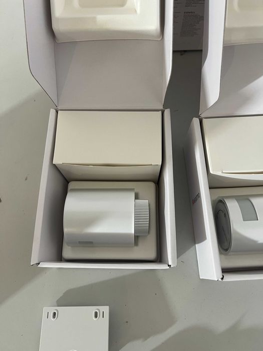 Netatmo Pachet Termostat Inteligent + 3 Capete Termostatice WiFi