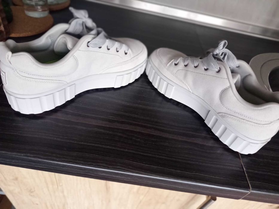 Дамски зимни обувки