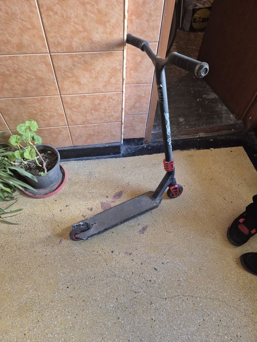 Trotineta freestyle MF 1.8, negru rosu ,copii