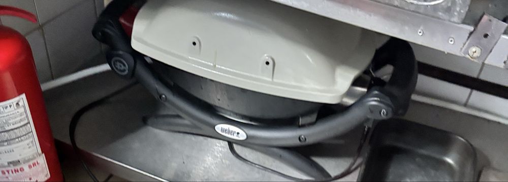 Grătar electric Weber Q 1400 2200 W suprafață de gătire 43x32 cm gri