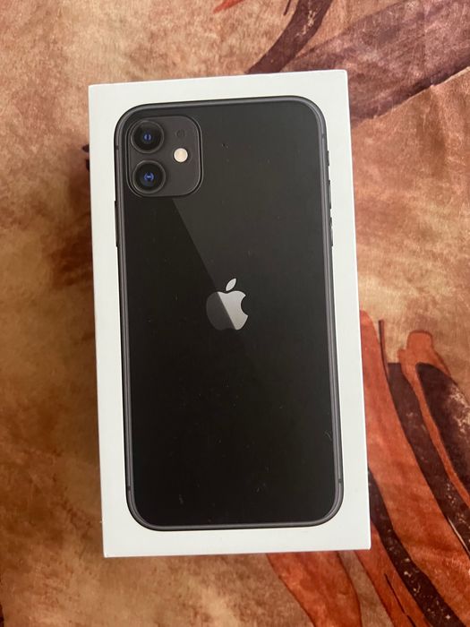 Телефон iPhone 11 128