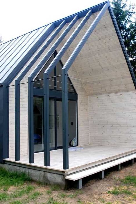 Piloni foranti pentru structura sustinere panouri fotovoltaice