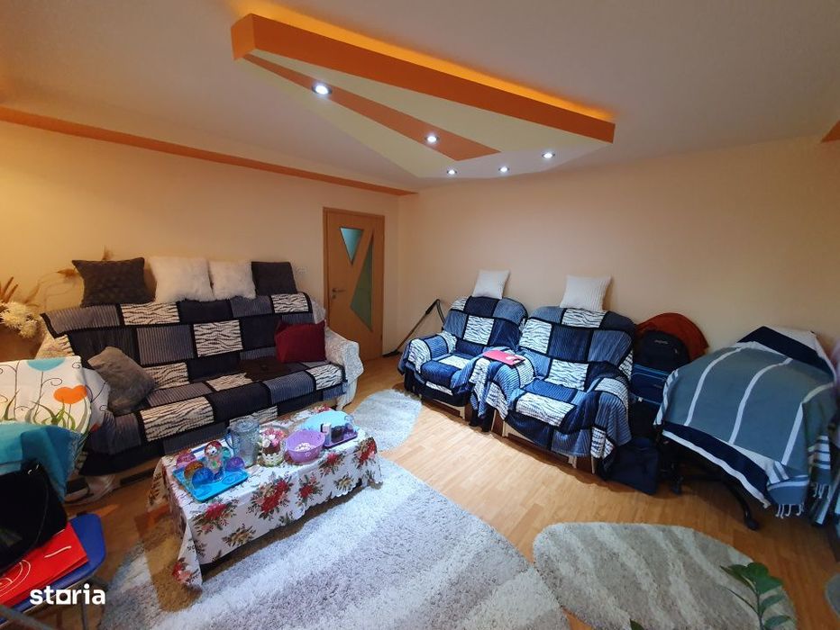 Apartament 3 camere, etaj 1, centrala proprie, bloc izolat - Zona Kiri