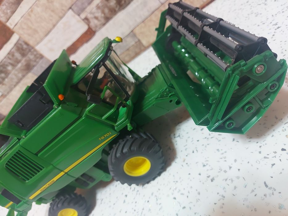 Jucării John Deere T 670 I