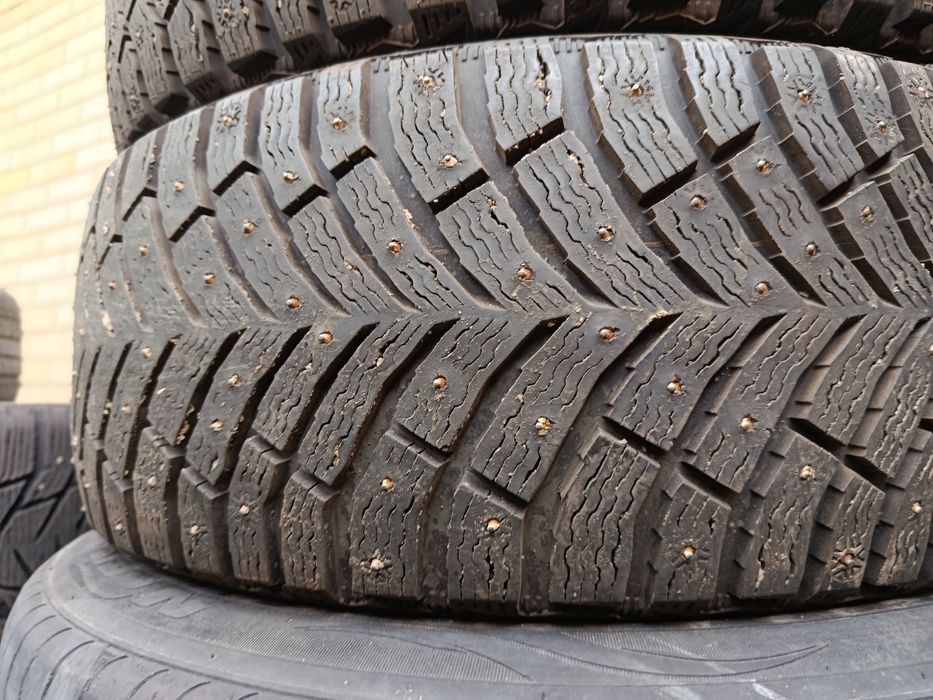 Michelin 205 55 R17 комплект
