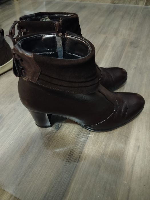 Ghete de piele naturală femei mărimea 37