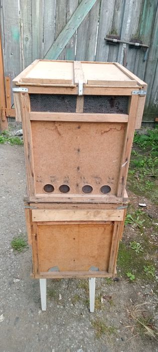 Ящики для переноски пчел ,прополисные холстики и прочее