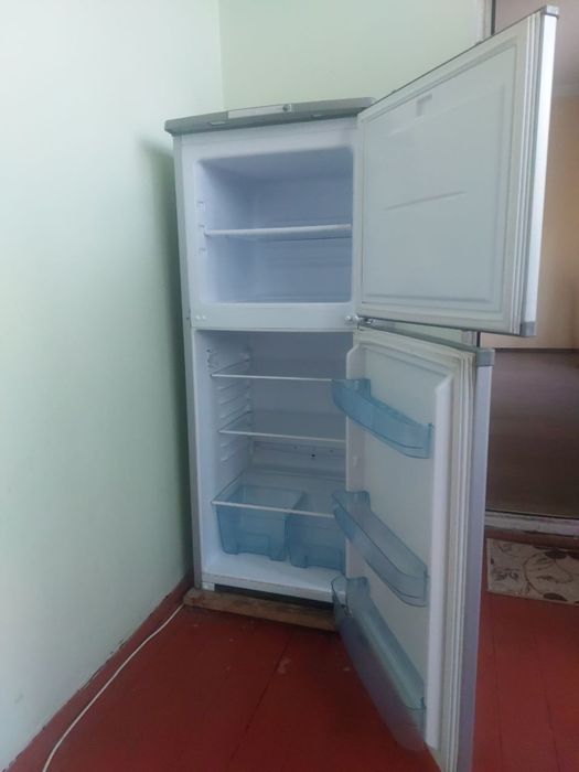 Двухэтажный холодильник