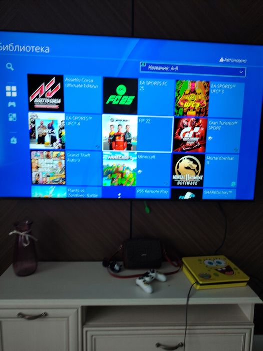 Продам PlayStation 4 Slim 1 ТБ + 3 игры