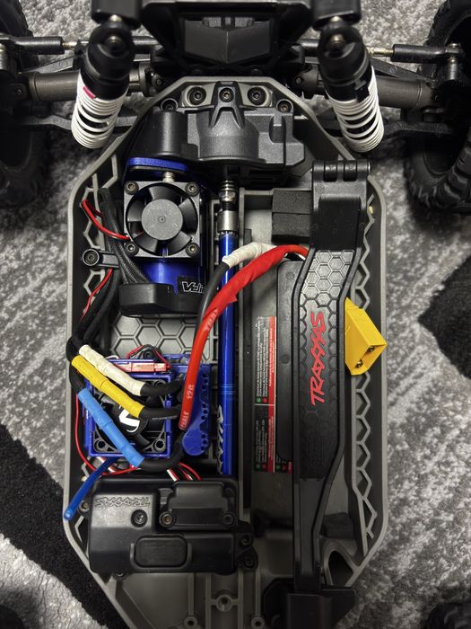 Automadel electric-Traxxas Rustler 4x4 OffRoad