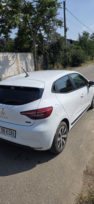 RENAULT Clio 2023 — imagine 4