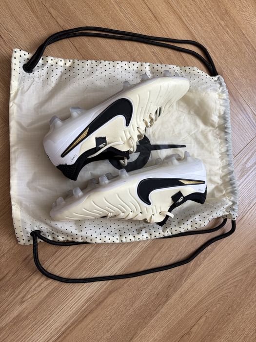 продаю nike tiempo legend 10 elite FG
