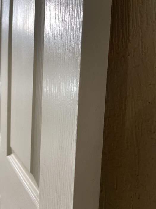 Двери межкомнатные, дерево