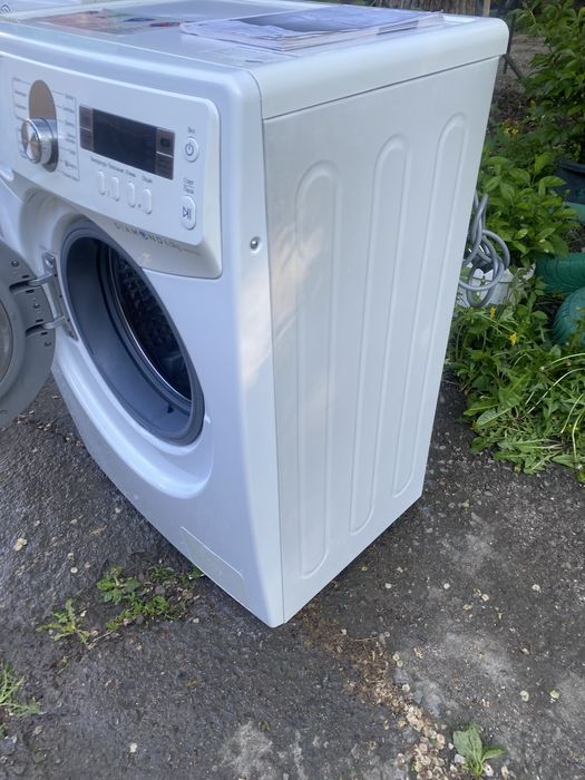 Продам стиральную машину