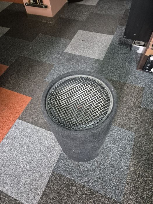 Vând subwoofer auto