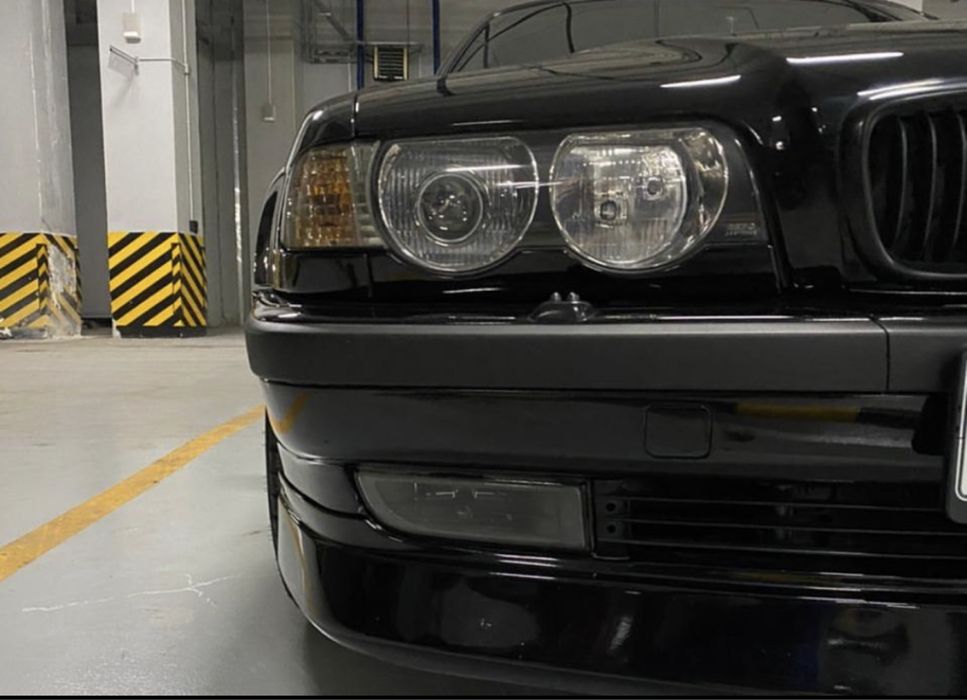 Бампер на бмв е38 пороги на бмв е38 губа альпина на бмв е38