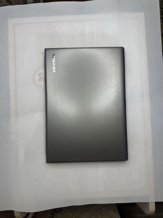 Ультратонкий ноутбук Toshiba Laptop 14 intel Core i5 8/256Gb SSD