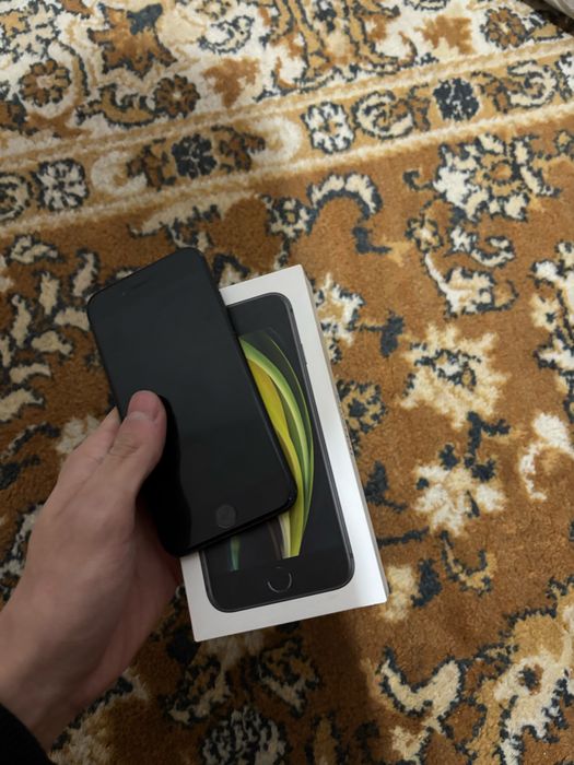 Iphone SE 2020 сатылады