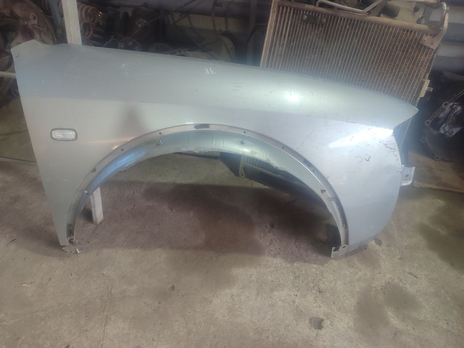 Крыло переднее правое на Ауди А6 allroad
