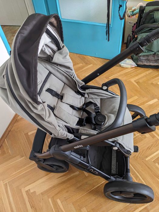 Количка Mutsy Evo 2 + аксесоари към нея