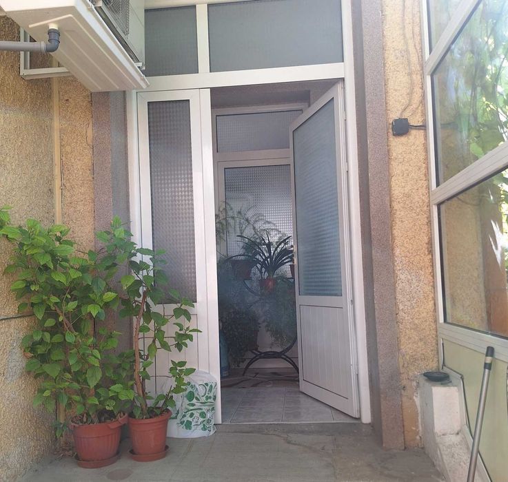 Продавам къща в град Нови Пазар