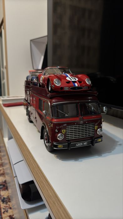 Модель 1/18 масштаб CMC Fiat