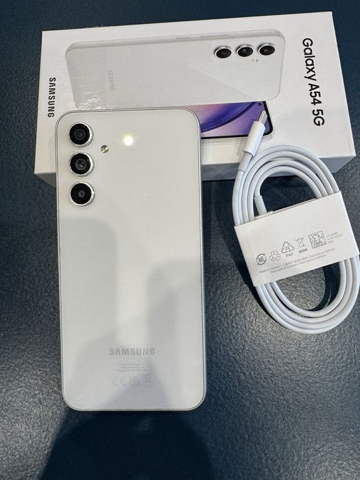 Samaung Galaxy A54 256 MB  8 GB RAM