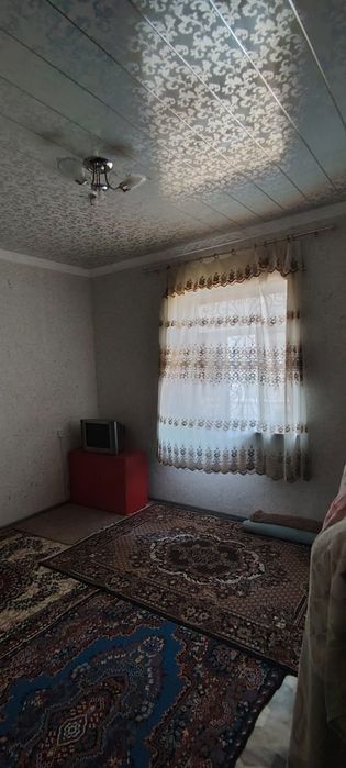 Qarshi.sh.6 sotix.7.xona srochno sotiladi