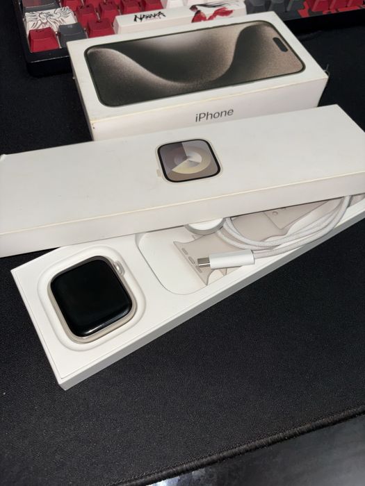 Apple watch 9 45mm Starlight