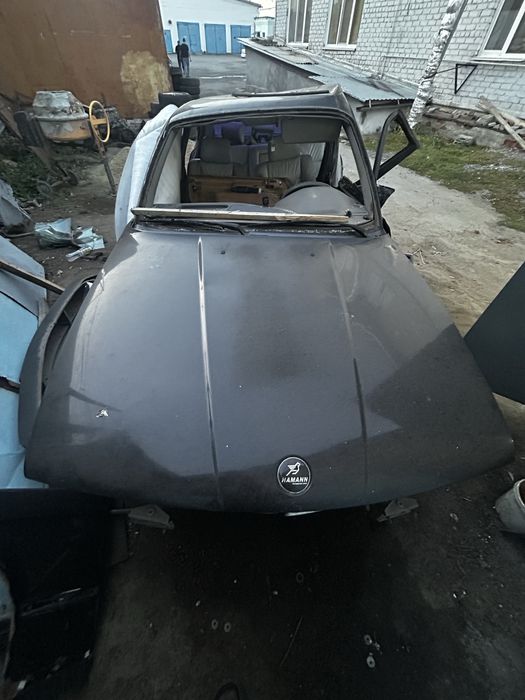 Продам капот бмв е34