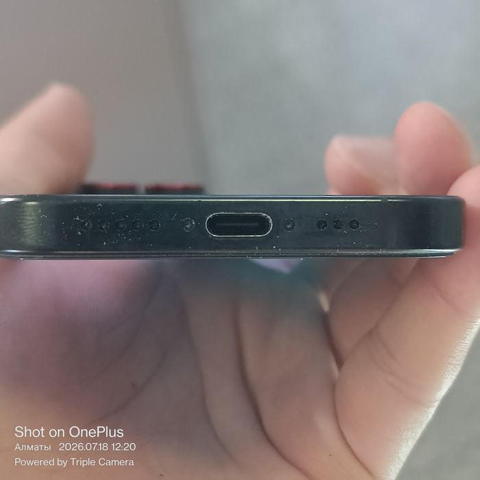 iPhone 16 pro 128gb black