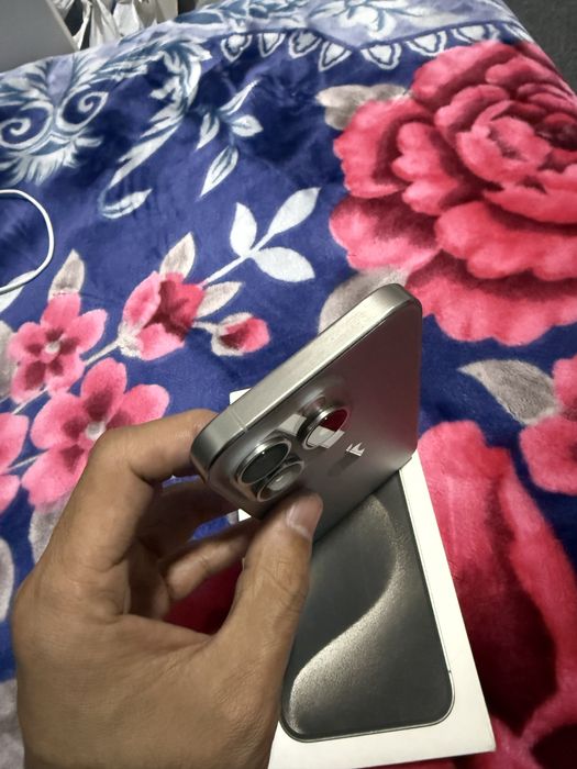 iPhone 15 Pro 256GB ideal 2ta eSIM
