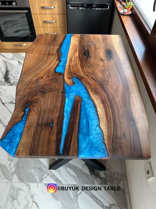 Изработка на маса плот от орех дъб маслина и епоксидна смола