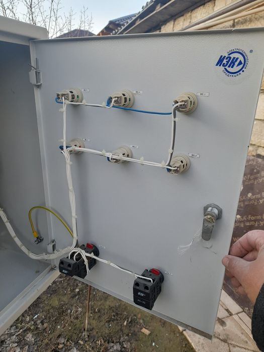 Элекрические шкафы