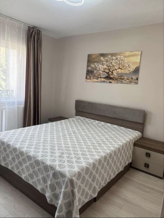 PF inchiriez ap 2 camere decom Strand