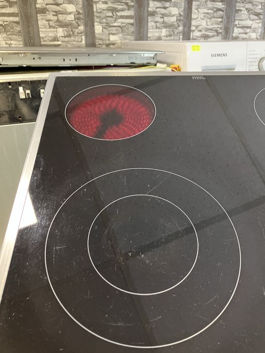 Фурна с керамичен плот MIELE