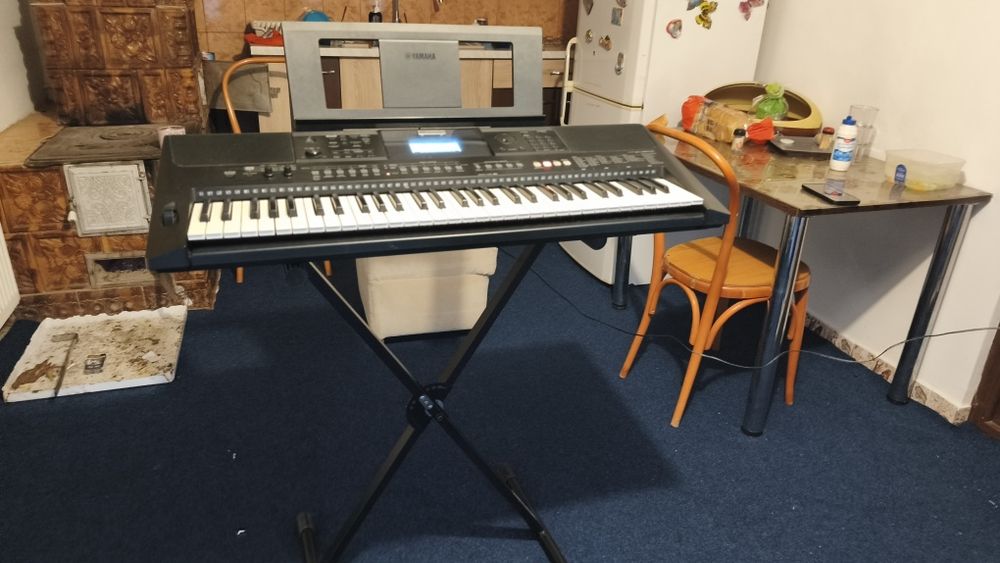 Orga Yamaha Psr E463