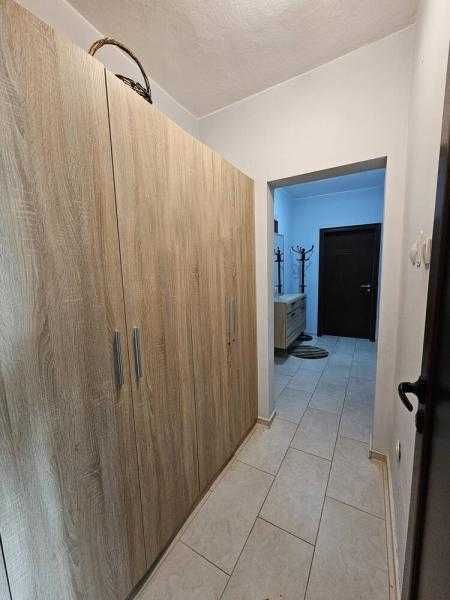 Дава се под наем Тристаен апартамент в Бургас, Лазур - 78 кв.м за 561 € - Снимка #1