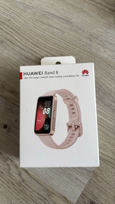 Смарт часовник-HUAWEI Band 8